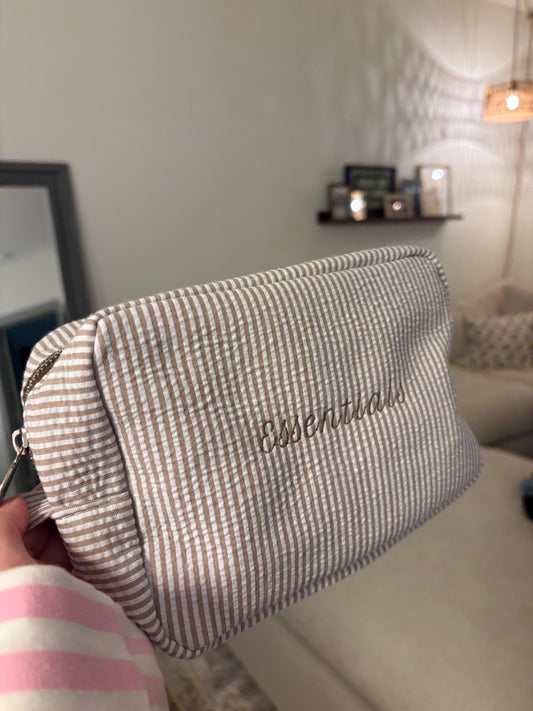 Seersucker Embroidered Makeup Bag | Embroidered Makeup Bag | Personalized Bag | Bridesmaid Gifts | Christmas Gifts