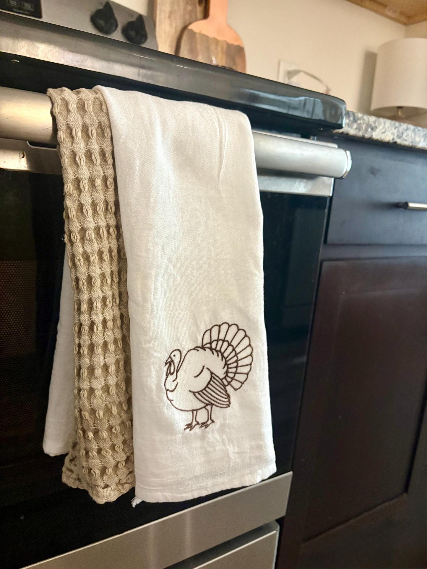Thanksgiving Turkey Tea Towel, Holiday Kitchen Towel, Turkey Hand Towel, Kitchen Decor Holiday, Thanksgiving Home Decor, Kitchen Towel